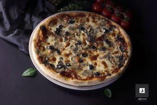 Pizza Romana Ø 33 cm