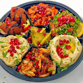 Mega Mix Mezze Hot - Cold Kibbeh vita