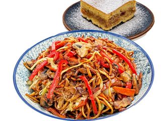 Noodles cu legume + Placinta cu mere sau apa plata / minerala