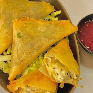 Sambusek cu Haloum  3 buc /120g