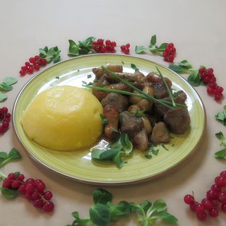 Pomana porcului cu mamaliguta