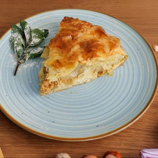 Placinta cu carne de porc