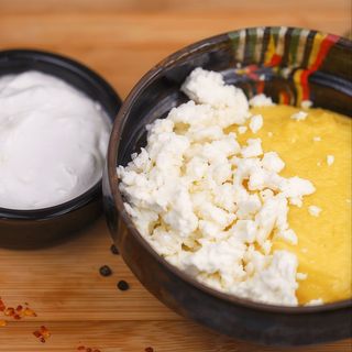 Mamaliguta cu branza si smantana