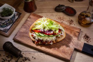 Doner kebab cu pui si curcan