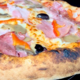 Pizza Quattro Stagioni