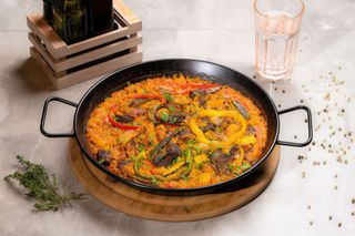 Paella de carne