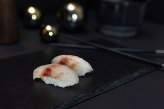 Seabass nigiri (2buc)