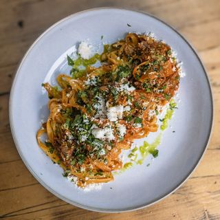 Tagliatelle Ragu artizanal de vita