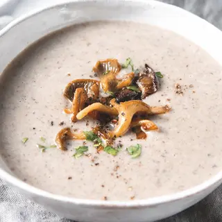 SUPA CREMA DE CIUPERCI CU CRUTOANE