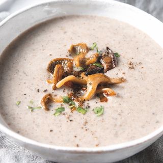 SUPA CREMA DE CIUPERCI CU CRUTOANE