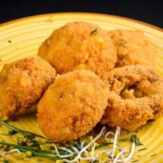 Ciuperci pane cu branza de burduf