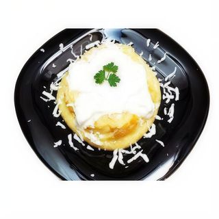 Mamaliga cu branza, bacon si smantana