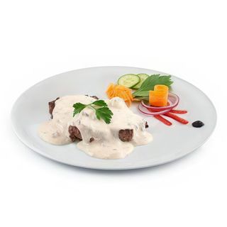 Muschi de vita cu sos gorgonzola