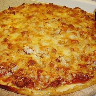 Pizza Bologneze
