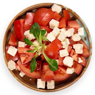 Salată de roșii cu telemea