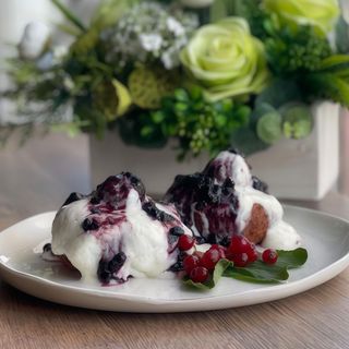 Papanasi cu smantana si dulceata - 300g