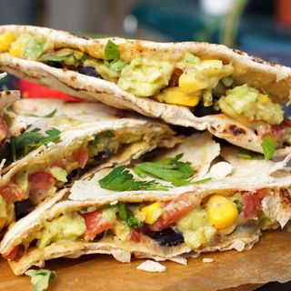 QUESADILLA VEGETARIANA