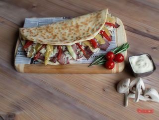 Meniu piadina cu pastrama de vita
