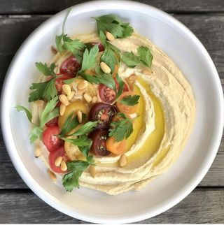 Hummus la farfurie