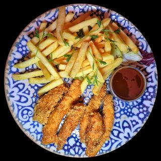 Crispy din piept de pui cu sos sweet chilly/bbq