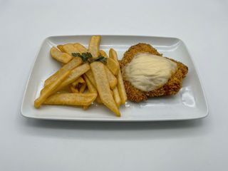 Pollo parmigiano si cartofi prajiti - 150g