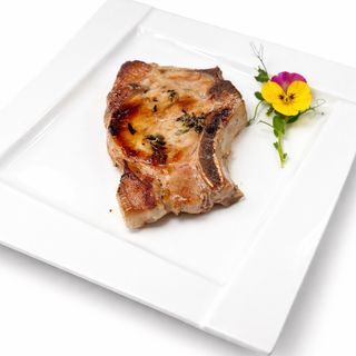 COTLET DE PORC CU IERBURI 