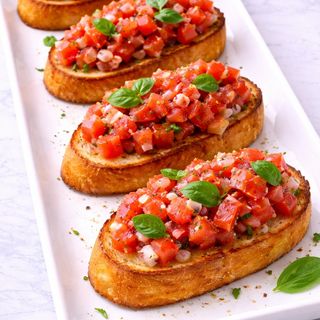Bruschetta con pomodoro fresco
