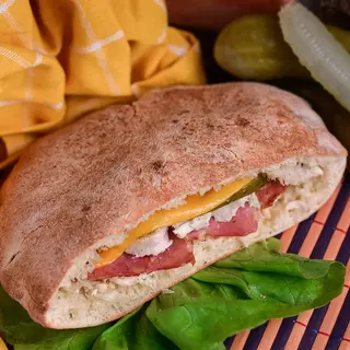 Chifla cu bacon