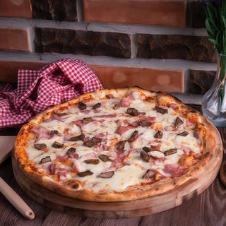 Pizza Canibale medie