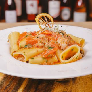 Paccheri campani con ventresca di tonno rosso