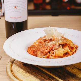 Pappardelle con coda alla vaccinara