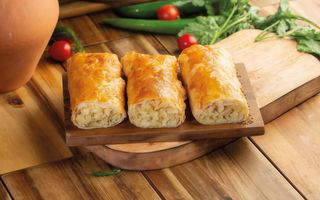 Invârtită cu cartofi și telemea de oaie