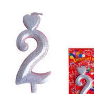 Lumanare argintie cifra 2