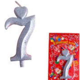 Lumanare argintie cifra 7