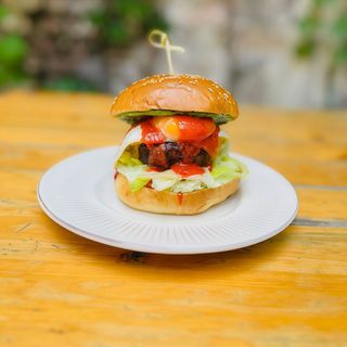 Nom nom burger