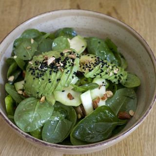 Salata zucchini vegan