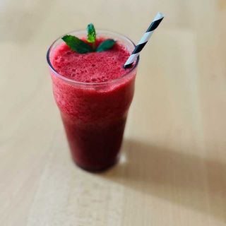 Limoanda cu fructe de padure