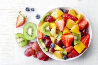 salată de fructe