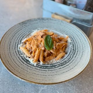 Penne cu pui și pancetta