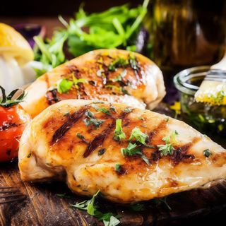 Piept de pui la gratar