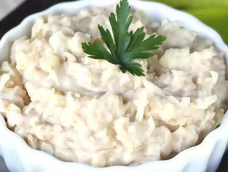 Icre fine de fasole cu paine prajita