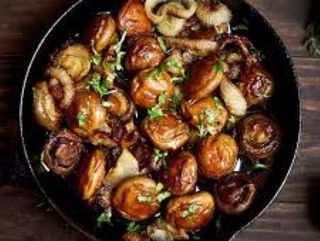 Ciuperci sote cu verdeturi