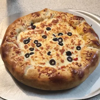 Pizza cu bordura si peste ton