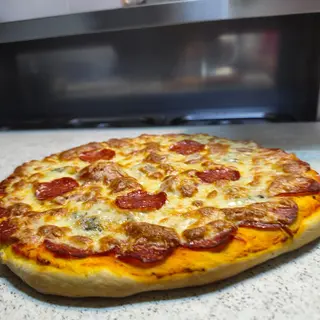 Pizza picante  (medie)