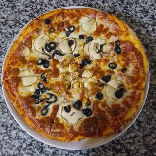 Pizza Capriccioasa  (medie)