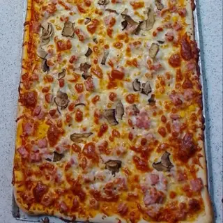 Pizza Prosciutto e Funghi (la metru)