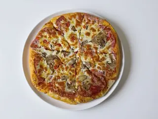 Pizza cartofi prajiti (medie)
