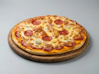 Pizza Salami  (medie)