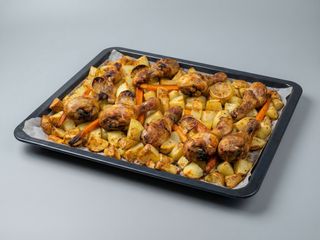 Cartofi la cuptor cu carne de pui