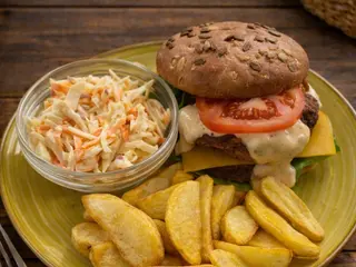 Dublu burger de pui